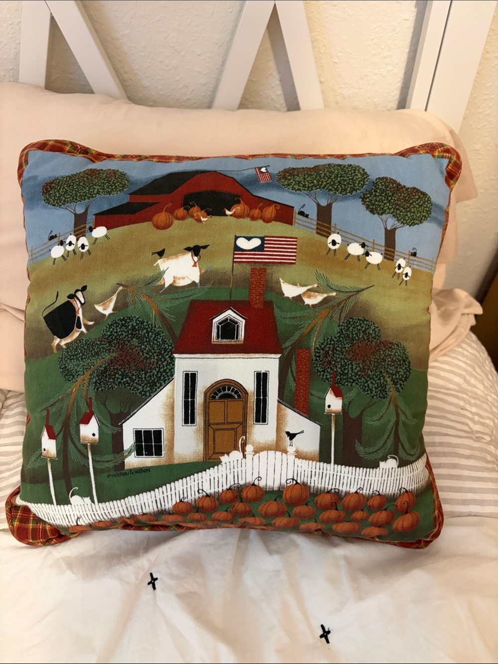 Autumn Farmhouse Decorative Pillow - Red/Green